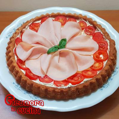 CROSTATA SALATA la ricetta con formaggio tacchino pomodori di Eleonora in Cucina - Eventi Salento