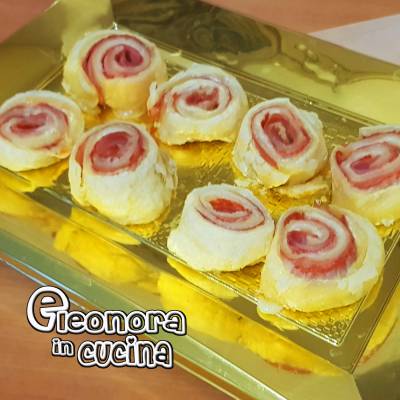 GIRELLE DI PASTA SFOGLIA RIPIENE ricetta Eleonora in Cucina - Eventi Salento