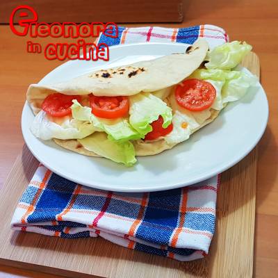 PIADINA VEGANA FATTA IN CASA con solo 1 euro di spesa ricetta - Eleonora in Cucina - Eventi Salento