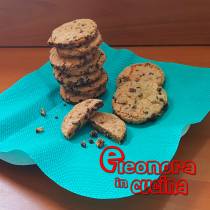COOKIES BISCOTTI AMERICANI ricetta con gocce di cioccolato di Eleonora in Cucina - Eventi Salento