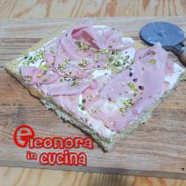 MORTAZZATA focaccia profumatissima alla mortadella la ricetta di Eleonora in Cucina - Eventi Salento