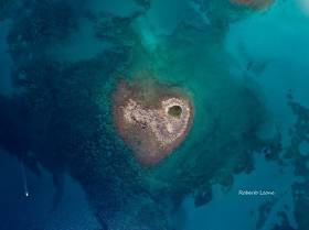 Nel Salento, Ritrovata isola a forma di cuore: ecco dove trovarla